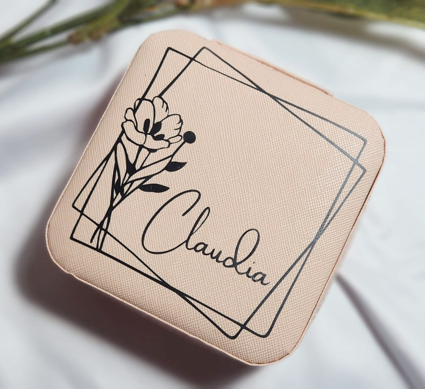 Pink faux leather jewelry box to personalize, 9x9 cm